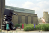 London: Paul McCarthys Blockhead outside Tate Modern - Museum - Bankside, Southwark - photo by M.Bergsma