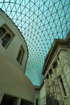 London: British museum - Queen Elizabeth II Great Court around the former Reading Room - Eastern side - the largest covered square in Europe - photo by M.Torres