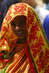 Eritrea - Keren, Anseba region: Eritrean girl with traditional clothes - photo by E.Petitalot