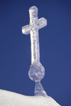 Finland - Lapland: ice church - cross (photo by F.Rigaud)