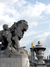 France - Paris: lion, by Georges Gardet - Pont Alexandre III - photo by K.White
