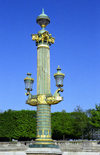 France - Paris: lamp-post outside Jardin des Tuileries - Colonne rostrale - rive droite - Ier - photo by D.Jackson