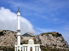 Gibraltar: a mosque where Europe starts - King Fahd bin Abdulaziz al-Saud Mosque, aka Mosque of The Custodian of the The Two Holy Mosques, aka Ibrahim-al-Ibrahim Mosque at Europa Point - photo by M.Torres