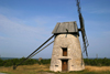 Sweden - Gotland - Fr island - Broa: windmill - side view - photo by C.Schmidt