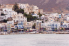 Greece - Naxos: houses by the harbour - photo by D.Smith