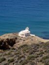 Greek islands - Anafi: coastal chapel - photo by R.Wallace