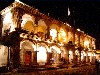 Guatemala - Antigua Guatemala: the Museum of San Carlos University - at night / Fotografia nocturna del Museo de la Universidad de San Carlos en Antigua Guatemala (photographer: Hector Roldn)