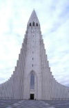 Iceland - Reykjavik: Hallgrmskirkja - Church of Hallgrim (photo by W.Schipper)