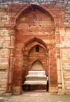 India - Rajasthan: Islamic tomb - photo by M.Torres