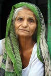 Bundi, Rajasthan, India: elderly woman - photo by M.Wright