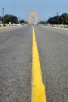 India - New Delhi: along the Rajpath to the India Gate (photo by Francisca Rigaud)