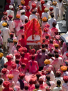 Pushkar, Rajasthan, India: religious procession seen from above - photo by J.Hernndez