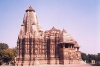 India - Khajuraho temples (Madhya Pradesh): Devi Jagadamba Temple - dedicated to Parvati (photo by B.Cloutier)