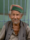 Rewalsar, Himachal Pradesh, India: old man - photo by J.Hernndez