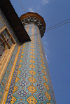 Iran - Shiraz: tiled minaret - seen from the base - mausoleum of Sayyed Aladdin Hossein - photo by M.Torres