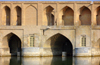 Isfahan / Esfahan, Iran: arches of Si-o-Seh Pol bridge over the Zayandeh Rud river - photo by N.Mahmudova