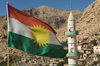 Akre / Aqrah, Kurdistan, Iraq: Kurdish flag and minaret - Alay Rengn - photo by J.Wreford