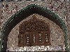 Iraq - Baghdad: window at the Kadhimain/ Khadimmiya mosque (photographer: Alejandro Slobodianik)