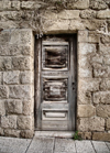 Israel - door with no handle - photo by E.Keren
