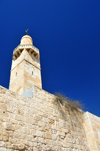 Jerusalem, Israel: minaret of the Sidna Omar Mosque, built by a Jewish convert to Islam, located next to the Ramban and Hurva synagogues - Jewish quarter - Blue sky background as copy space for your text - photo by M.Torres
