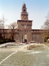 Italy / Italia - Milan / Milano / Mailand (Lombardy / Lombardia) / MXP / LIN : Sforza castle and fountain - Castello Sforzesco  (photo by M.Bergsma)