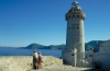 Italy / Italia - Portoferraio - Elba Island / Isola d'Elba (Tuscany / Toscana): tourists at the lighthouse (photo by Stefano Lupi)