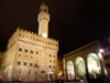 Florence / Firenze - Tuscany, Italy: Piazza Della Signoria - Palazzo Vecchio by night - Palazzo della Signoria - photo by M.Bergsma