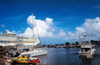 Jamaica - Ocho Rios: boats and cruise ship - photo by Francisca Rigaud