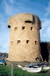 Jersey - St. Aubin's bay: martello tower (Gunsite Slip)