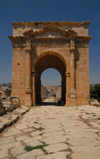 Jerash - Jordan: the North Tetrapylon marks the intersection of the Cardo and North Decumanus - Roman city of Gerasa - photo by M.Torres