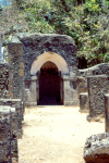 East Africa - Kenya - Mnarani, Kilifi District, Coast province: ruins of the Swahili settlement - the Friday Mosque - located on the south bank of the Kilifi Creek - photo by F.Rigaud