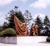 North Korea / DPRK - Taesong Mountains: Cemetery for revolutionary heroes - bronze (photo by M.Torres)