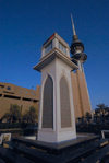 Kuwait city: street clock and Liberation Tower - photo by M.Torres