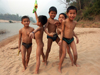 Laos - Muang Noi: kids playing on the beach - photo by P.Artus