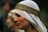 Latvia - Cesis: girl from the middle ages - medieval festival - head gear (Cesu Rajons - Vidzeme) (photo by A.Dnieprowsky)