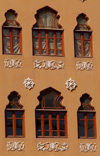 Lebanon / Liban - Beirut: elegant windows - Lebanese architecture - photo by J.Wreford