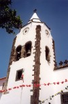 Madeira - Santa Cruz: bell tower of the main church / campanrio da igreja matriz - photo by M.Durruti