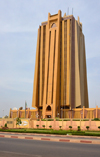 Bamako, Mali: Central Bank of West African States - BCEAO Tower and October 22 Boulevard - photo by M.Torres
