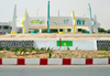 Nouakchott, Mauritania: roundabout with ring structure at the entrance to Nouakchott International Airport - Aroport de Nouakchott - photo by M.Torres