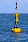 Dzaoudzi, Petite-Terre, Mayotte: buoy marking a sandbank - shoal - photo by M.Torres