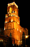 Mexico - San Miguel de Allende (Guanajuato): Parroquia San Miguel Arcngel - night scene II - church tower / noche (photo by R.Ziff)