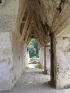Mexico - Chiapas - Palenque (Chiapas): passage - Unesco world heritage site  (photo by A.Caudron)