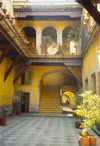 Mexico City: the sun illuminates a colonial court yard / patio - photo by M.Torres