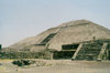 Mexico - Teotihacan (near Acolman, Mexico state): Pyramid of the Sun - Avenue of the Dead / Piramide del Sol - Avenida de los Muertos - photo by M.Torres