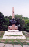 Moldova / Moldavia - Svetlii: the Red Army remains - WWII monument - photo by M.Torres