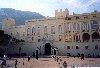 Monaco-Ville: Palace's main gate - entre principale du Palais Princier (photo by M.Torres)