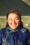 Mongolia - Khentii province: country girl with broad smile - photo by A.Summers