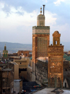 Morocco / Maroc - Fez: minarets of the Bou Inania madrassa (photo by J.Kaman)