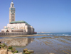 Morocco / Maroc - Casablanca: Hassan II mosque and the beach - photo by J.Kaman