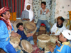 Morocco / Maroc - Merzouga: Berber musicians (photo by J.Kaman)